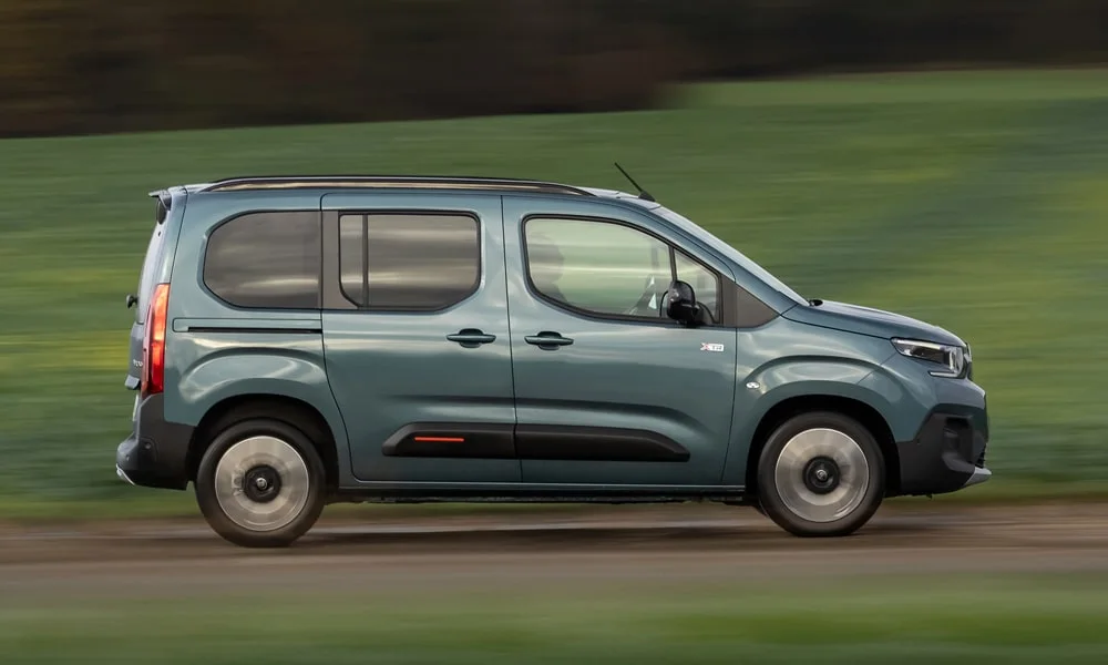 Citroen Berlingo Multispace (2024) — вид сбоку