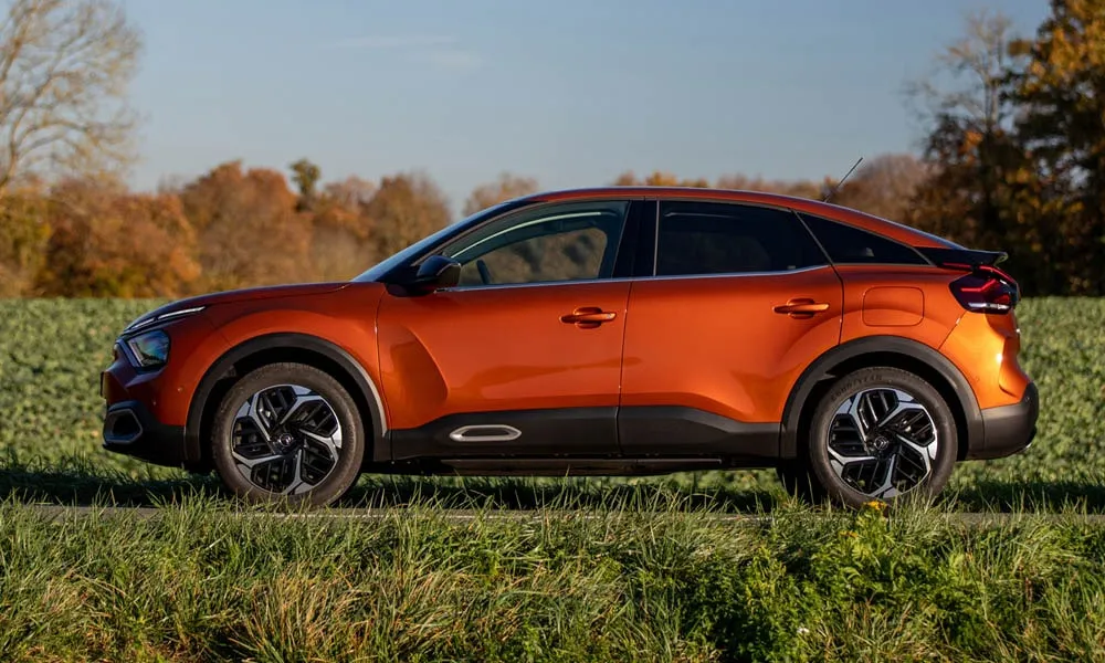 Citroen C4 — вид сбоку, фото 4