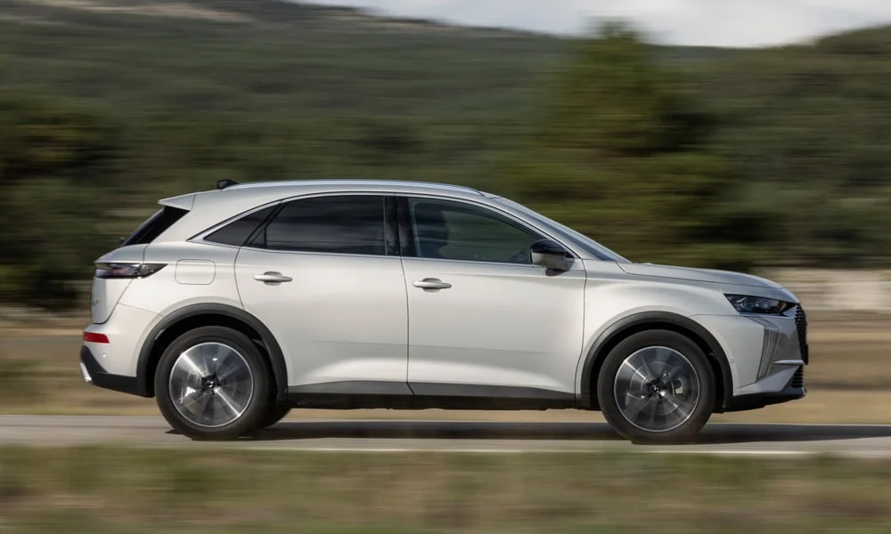 Citroen DS 7 Crossback (2024) — вид сбоку