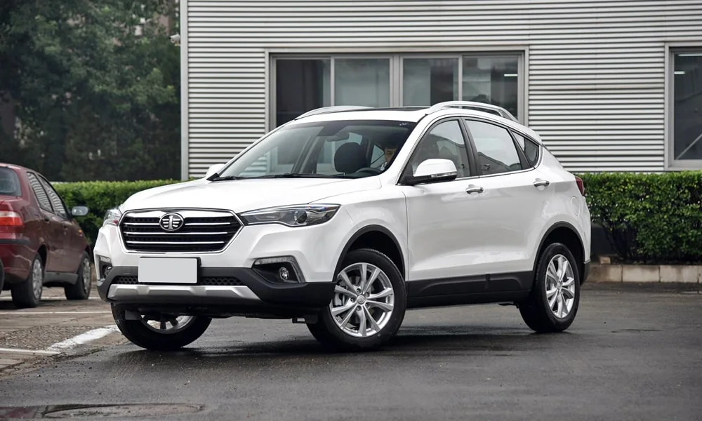 Фото FAW Besturn X80 — вид сбоку, фото 3. Профиль кузова: колёсная база, свесы и линия остекления FAW Besturn X80 — вид сбоку, фото 3