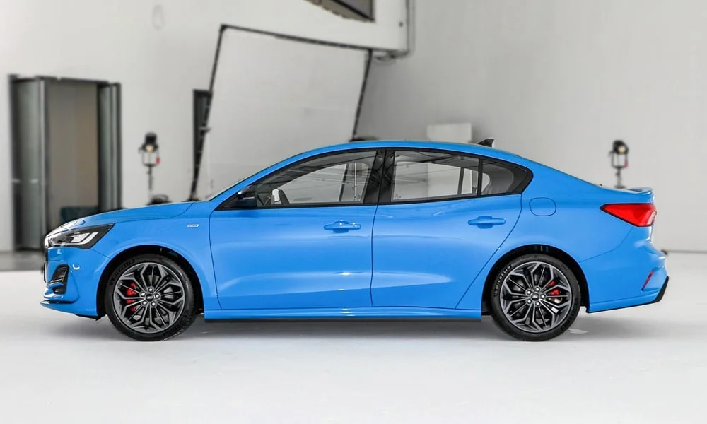 Ford Focus (2024) — вид сбоку, фото 2