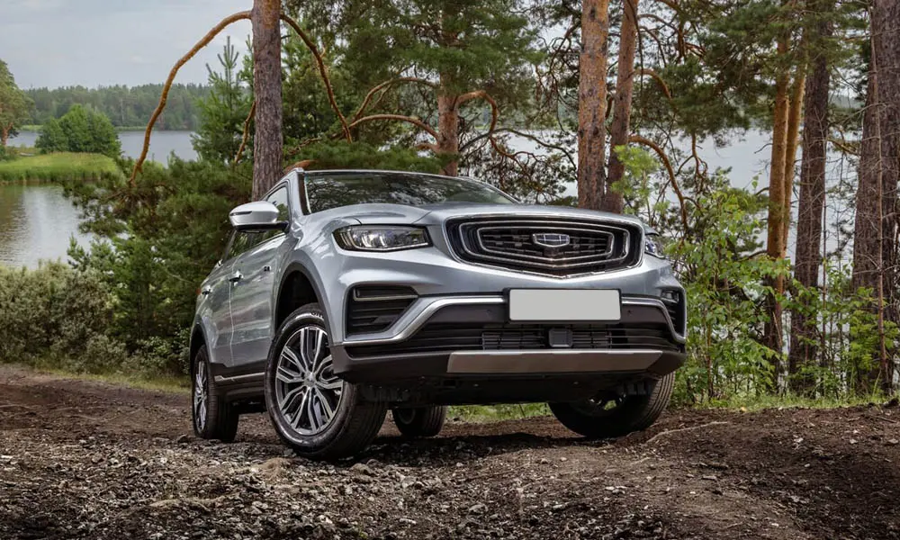 Geely Atlas Pro — вид спереди, фото 4