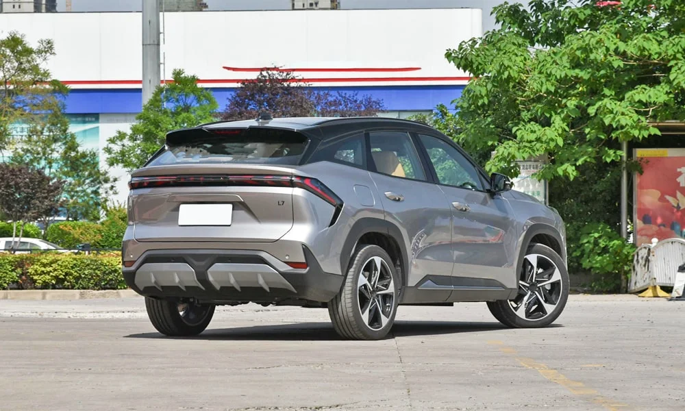 Geely Galaxy L7