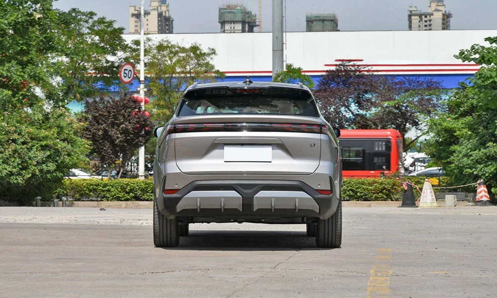 Geely Galaxy L7
