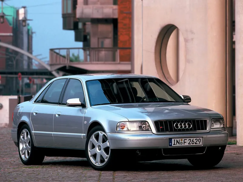 Audi S8 рестайлинг 1999, седан, 1 поколение, D2 (06.1999 - 10.2002)