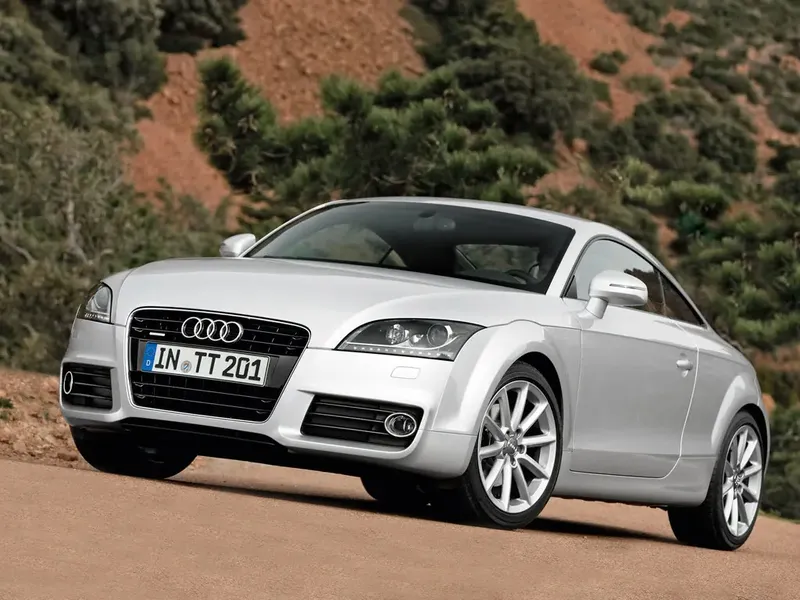 Audi TT рестайлинг 2010, хэтчбек 3 дв., 2 поколение, 8J (05.2010 - 09.2014)