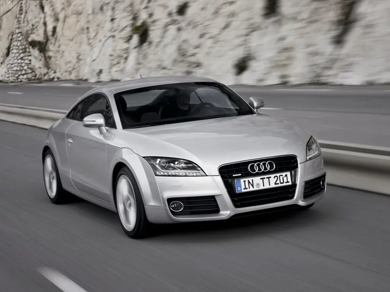 Audi TT рестайлинг 2010, хэтчбек 3 дв., 2 поколение, 8J (05.2010 - 06.2014)