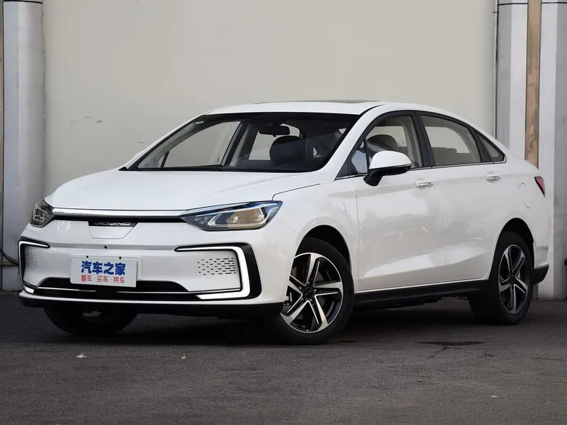 BAIC EU5 рестайлинг 2020, седан, 1 поколение (08.2020 - н.в.)