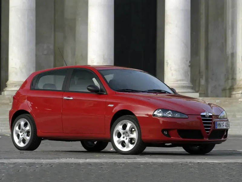Alfa Romeo 147 рестайлинг 2004, хэтчбек 5 дв., 1 поколение, 937B (10.2004 - 05.2010)