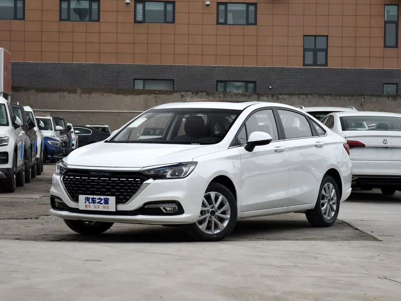 BAIC U5