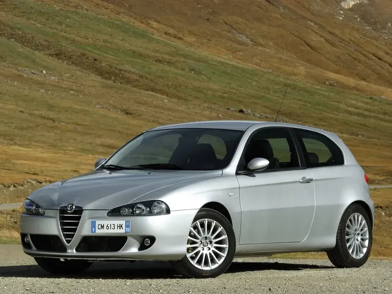 Alfa Romeo 147 рестайлинг 2004, хэтчбек 3 дв., 1 поколение, 937A (10.2004 - 05.2010)