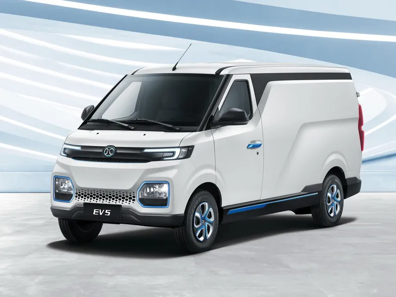 BAIC EV5