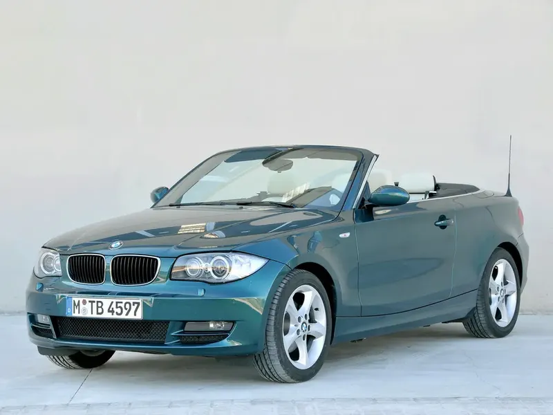 BMW 1-Series рестайлинг 2008, открытый кузов, 1 поколение, E88 (03.2008 - 03.2011)