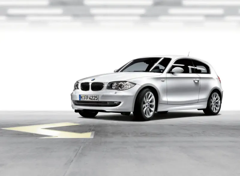 BMW 1-Series рестайлинг 2007, хэтчбек 3 дв., 1 поколение, E81 (05.2007 - 08.2012)