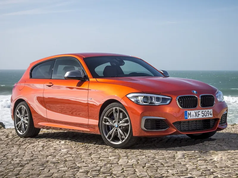 BMW 1-Series рестайлинг 2015, хэтчбек 3 дв., 2 поколение, F21 (03.2015 - 07.2019)