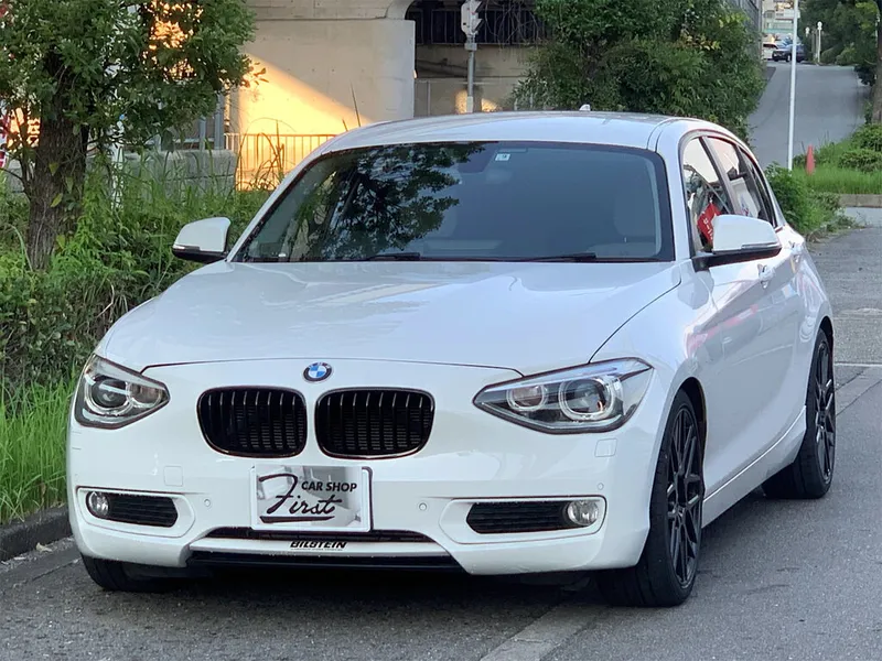 BMW 1-Series 2011, хэтчбек 5 дв., 2 поколение, F20 (10.2011 - 04.2015)