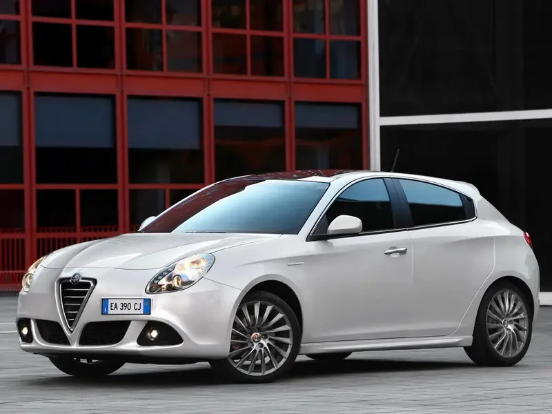 Alfa Romeo Giulietta 2010, хэтчбек 5 дв., 3 поколение, 940 (03.2010 - 02.2016)