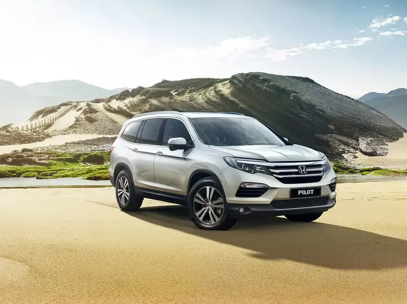 Honda Pilot 2016, джип/suv 5 дв., 3 поколение (04.2016 - 02.2019)