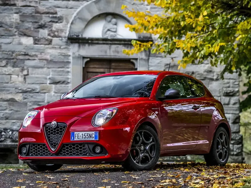 Alfa Romeo MiTo 2-й рестайлинг 2016, хэтчбек 3 дв., 1 поколение, 955 (03.2016 - 11.2018)