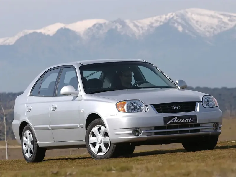 Hyundai Accent рестайлинг 2003, хэтчбек 5 дв., 2 поколение, LC2 (04.2003 - 03.2006)