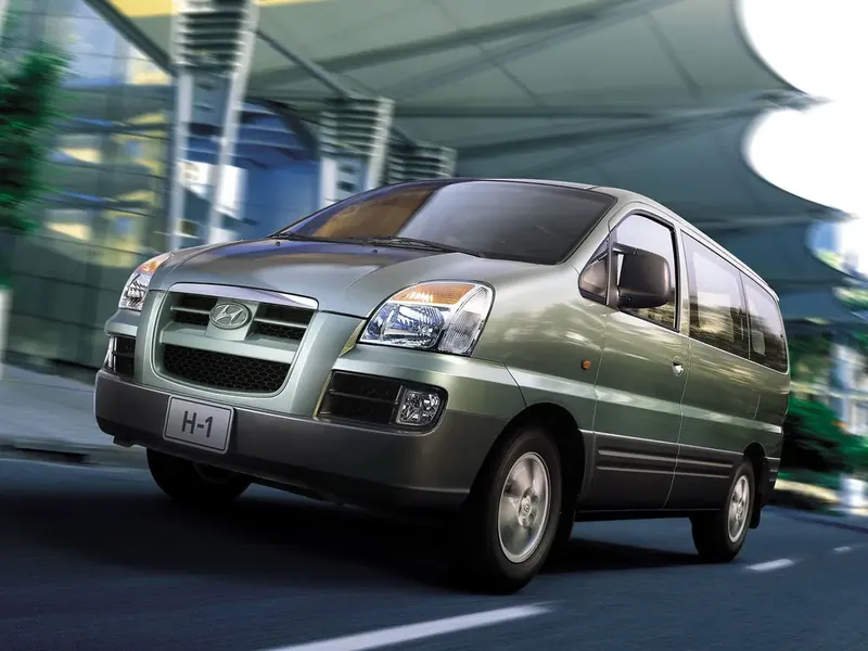 Hyundai H1 рестайлинг 2004, минивэн, 1 поколение, A1 (09.2004 - 04.2007)