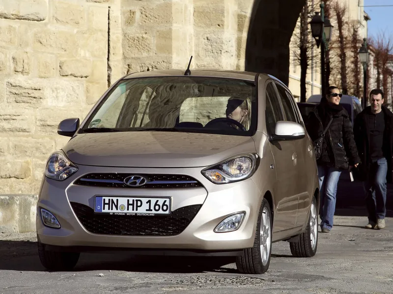 Hyundai i10 рестайлинг 2011, хэтчбек 5 дв., 1 поколение, PA (01.2011 - 10.2013)