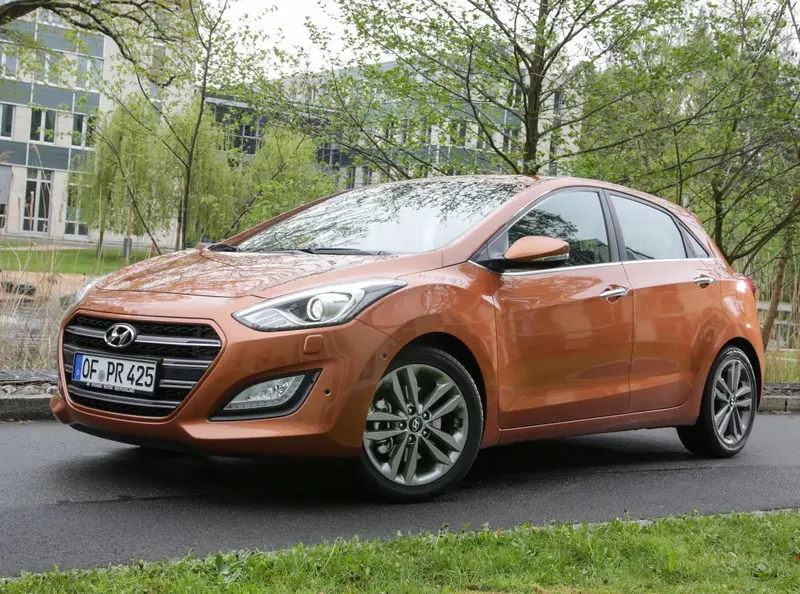 Hyundai i30 рестайлинг 2015, хэтчбек 5 дв., 2 поколение, GD (01.2015 - 07.2017)