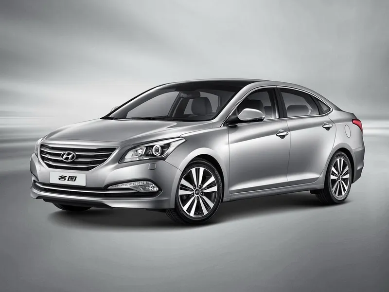 Hyundai Mistra 2013, седан, 1 поколение, CF (04.2013 - 04.2017)