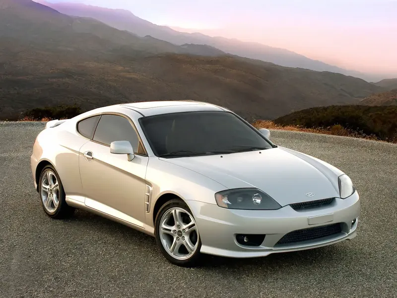 Hyundai Tiburon рестайлинг 2005, купе, 2 поколение, GK2 (03.2005 - 12.2006)