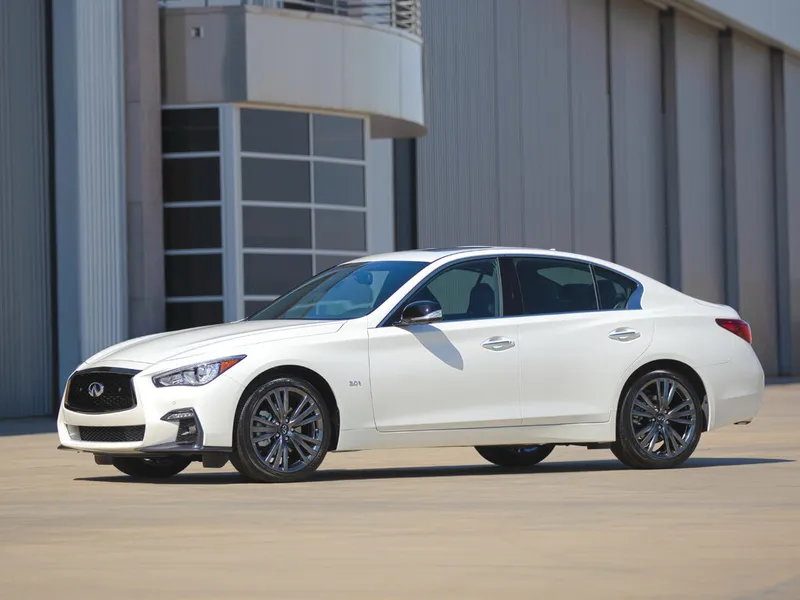 Infiniti Q50 рестайлинг 2016, седан, 4 поколение (09.2016 - 03.2020)