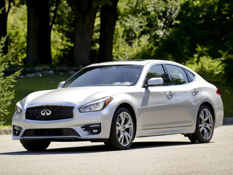 Infiniti Q70 рестайлинг 2014, седан, 1 поколение (03.2014 - 10.2018)