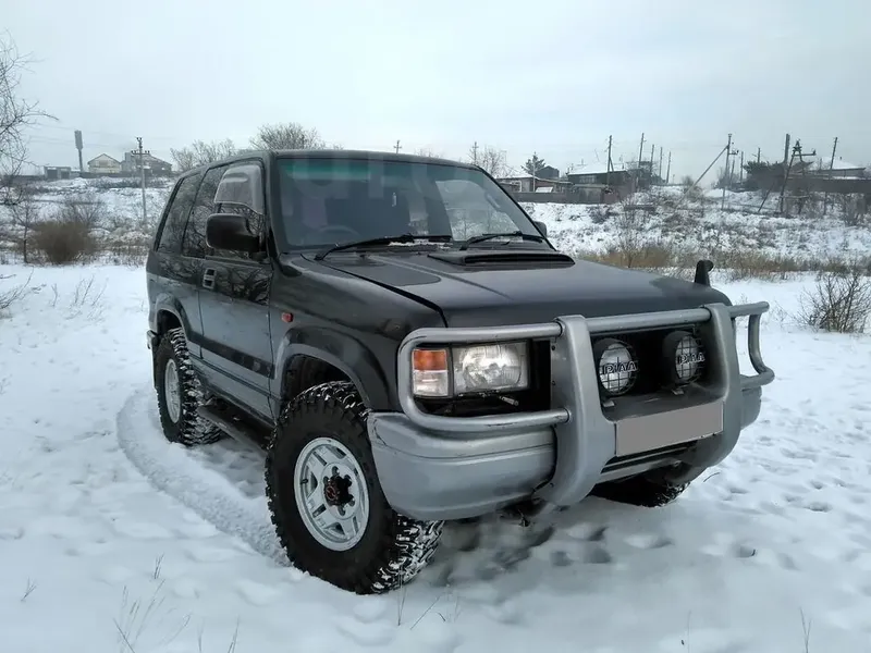 Isuzu Bighorn 1991, джип/suv 3 дв., 2 поколение (12.1991 - 08.1993)