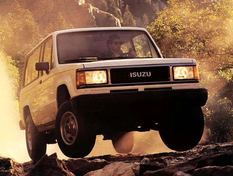 Isuzu Trooper рестайлинг 1987, джип/suv 3 дв., 1 поколение (01.1987 - 12.1991)