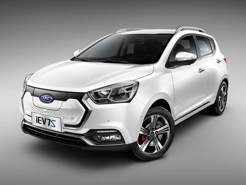 JAC iEV7S 2020, хэтчбек 5 дв., 1 поколение (07.2020 - 10.2022)