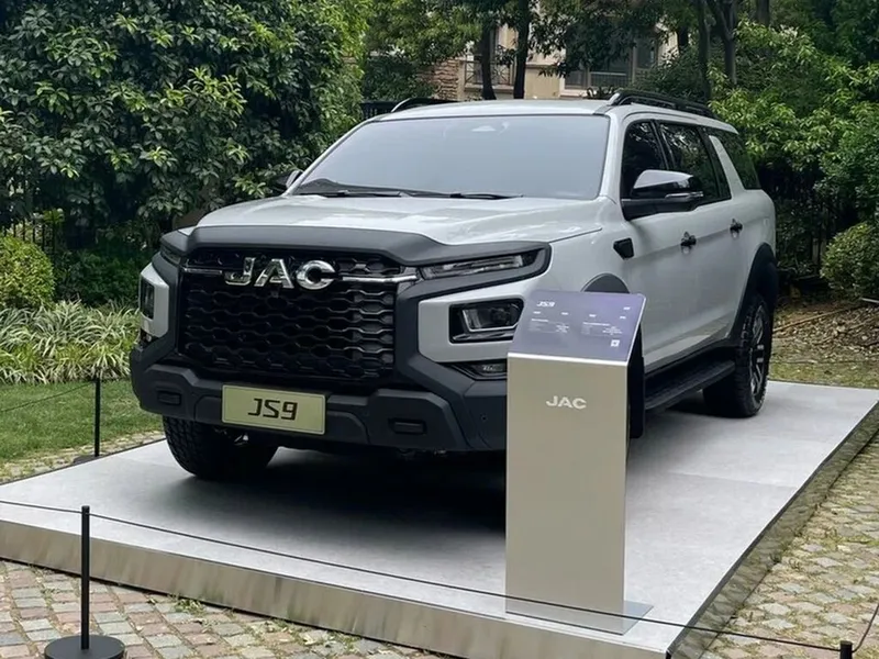 JAC JS9