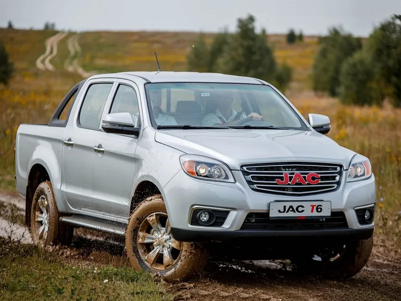JAC T6