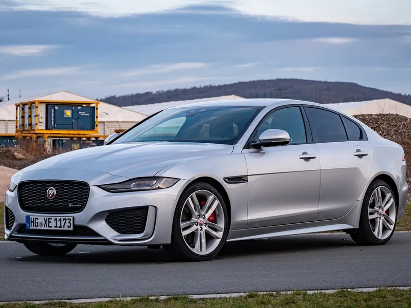Jaguar XE