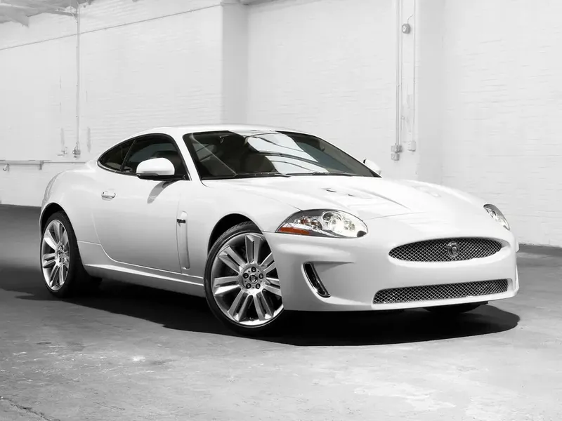 Jaguar XK рестайлинг 2009, купе, 2 поколение, X150 (02.2009 - 02.2011)
