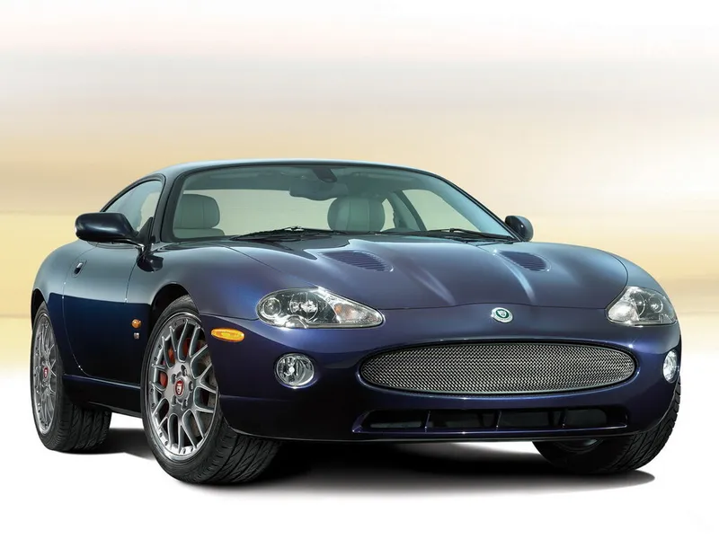 Jaguar XK рестайлинг 2004, купе, 1 поколение, X100 (03.2004 - 03.2006)