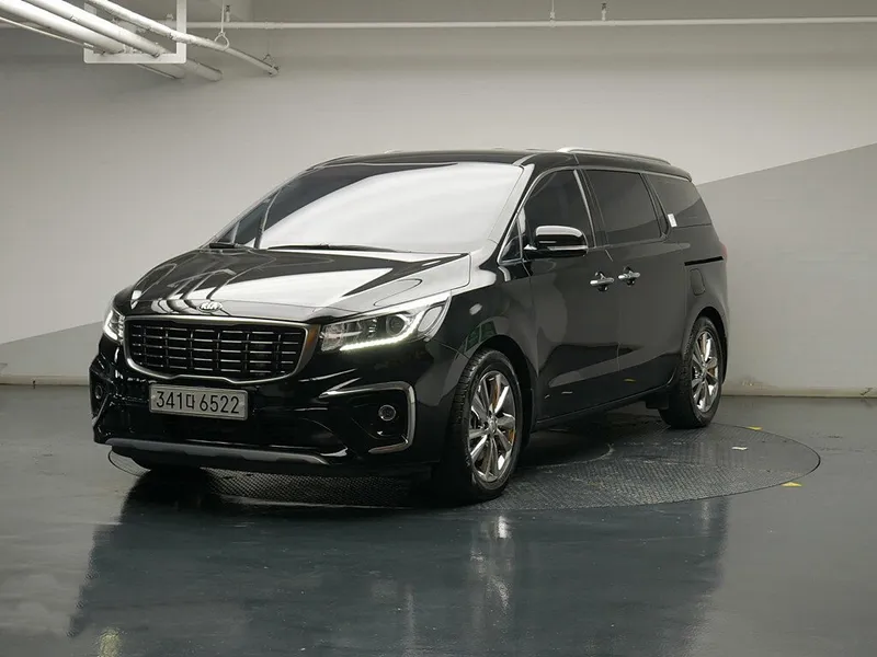 Kia Carnival рестайлинг 2018, минивэн, 3 поколение, YP (03.2018 - 08.2020)