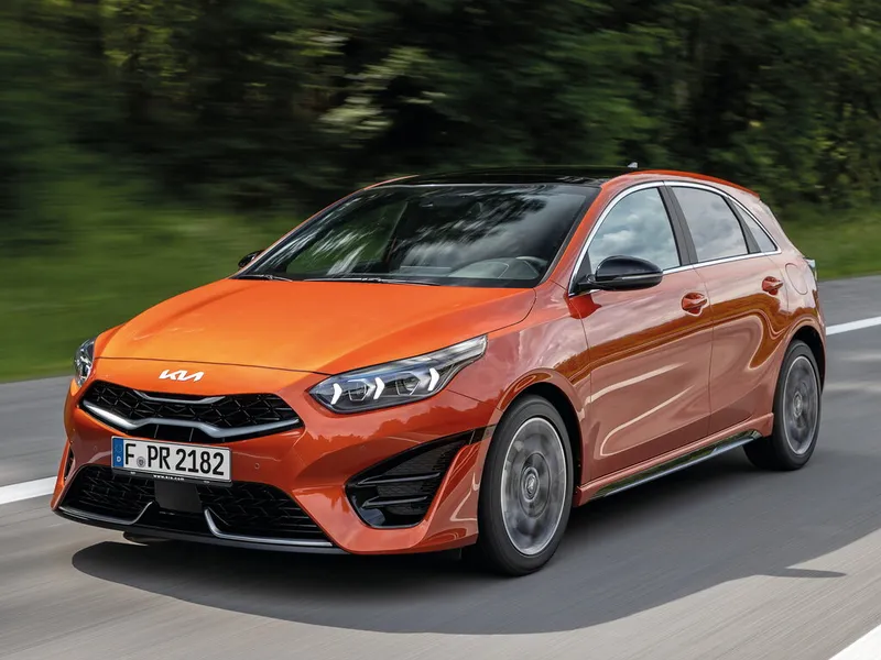 Kia Ceed рестайлинг 2021, хэтчбек 5 дв., 3 поколение, CD (08.2021 - 12.2022)