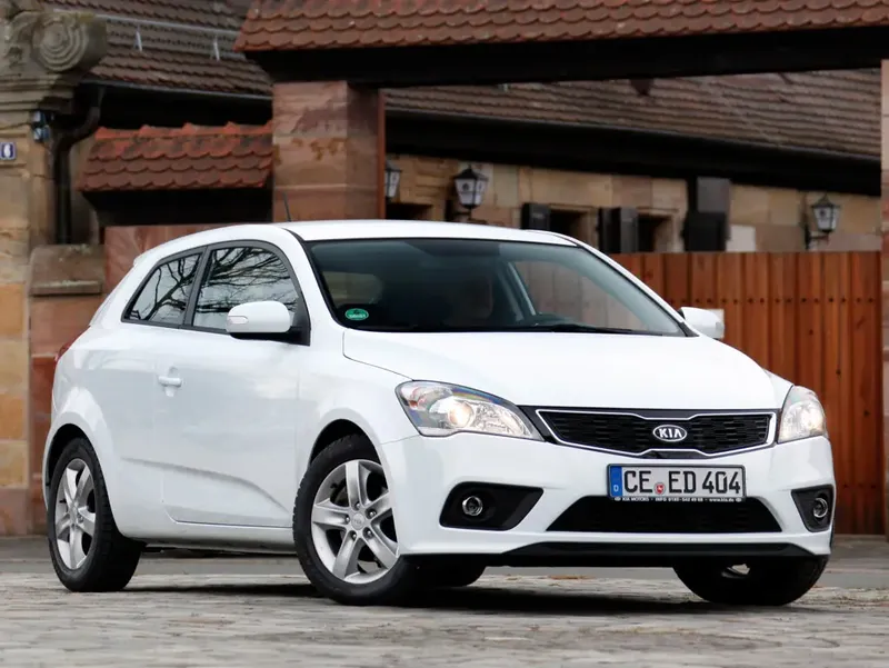 Kia ProCeed рестайлинг 2009, хэтчбек 3 дв., 1 поколение, ED (09.2009 - 03.2012)