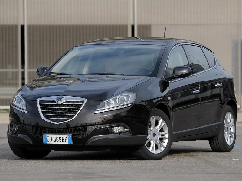 Lancia Delta рестайлинг 2011, хэтчбек 5 дв., 3 поколение, 844 (07.2011 - 11.2014)