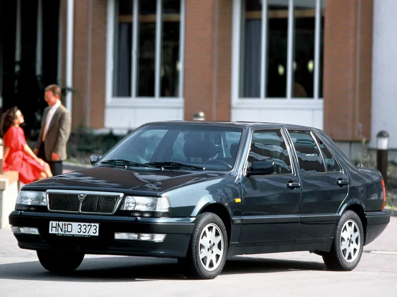Lancia Thema 2-й рестайлинг 1992, седан, 1 поколение, Y9 (09.1992 - 08.1994)