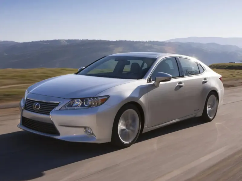 Lexus ES300h 2012, седан, 6 поколение, XV60 (08.2012 - 10.2015)