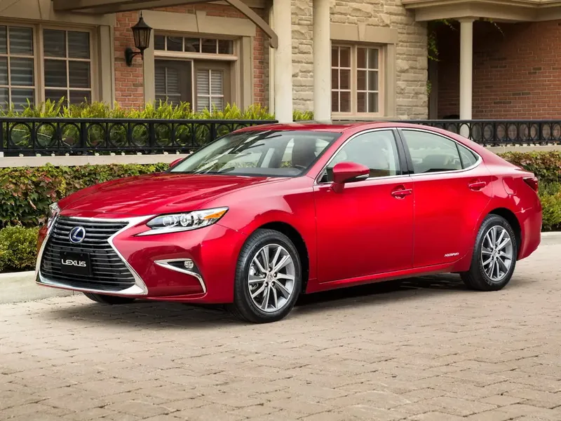 Lexus ES300h рестайлинг 2015, седан, 6 поколение, XV60 (10.2015 - 06.2018)