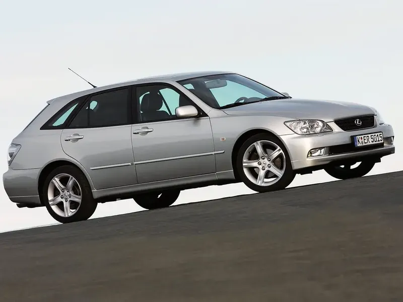 Lexus IS200 2000, универсал, 1 поколение, XE10 (07.2000 - 07.2005)