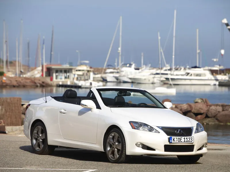 Lexus IS300C