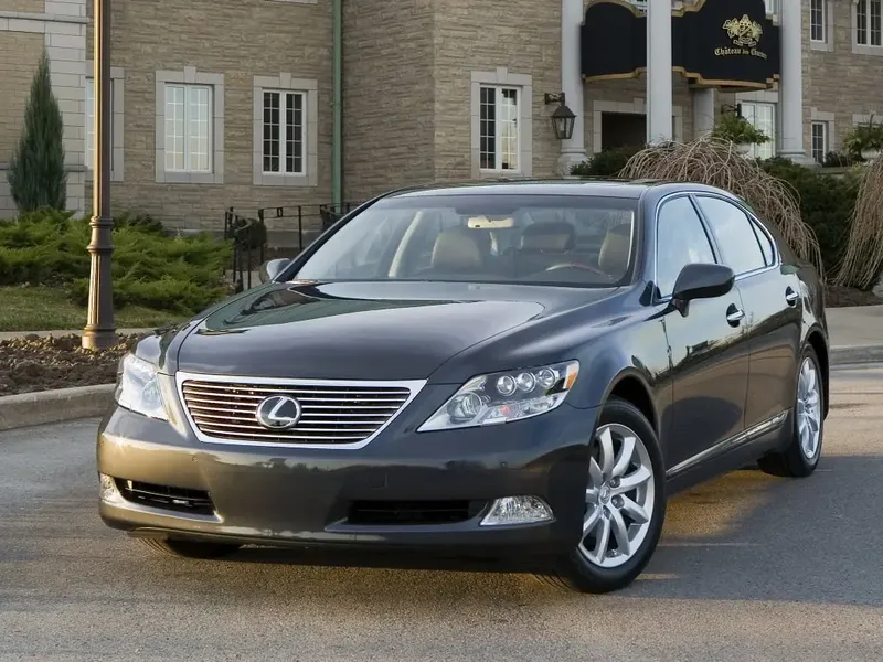 Lexus LS600hL