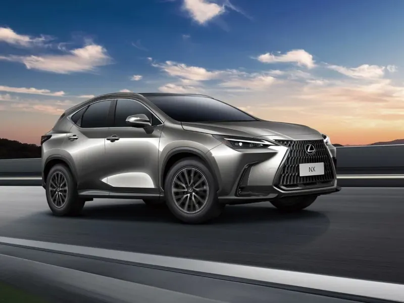 Lexus NX260